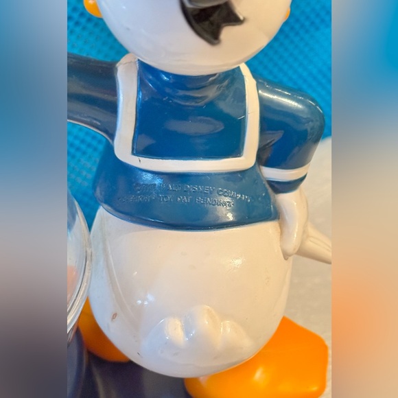 Vintage Walt Disney Productions Donald Duck Gumball Dispenser Rare Collectible - Picture 5 of 10